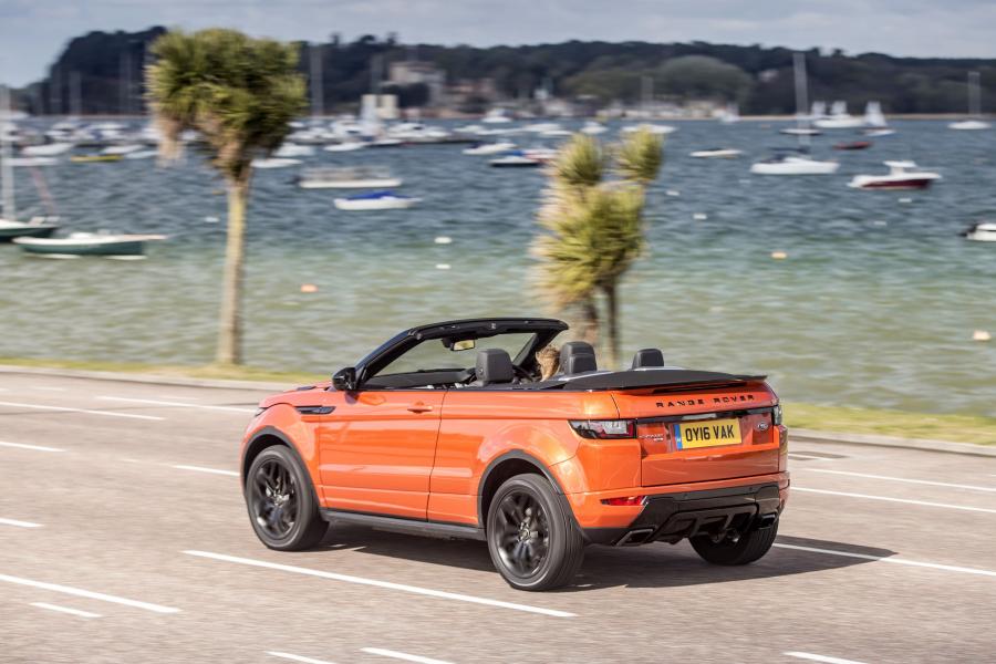  Land Rover Range Rover Evoque Convertible 2016 года  (UK) (фото 26 из 31)